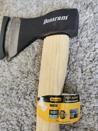 Serrucho Bellota y Hacha Bossram 600g