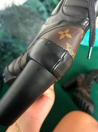 Botas Louis Vuitton tacón negras y marrones