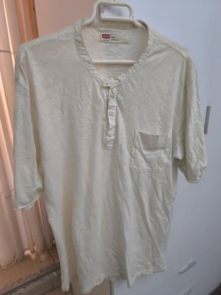 Camiseta Levi's Beige Manga Corta