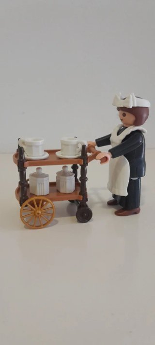 Playmobil Doncella con Carrito de Té