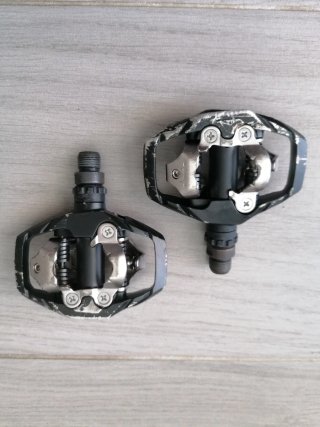 Pedales automáticos Shimano SPD
