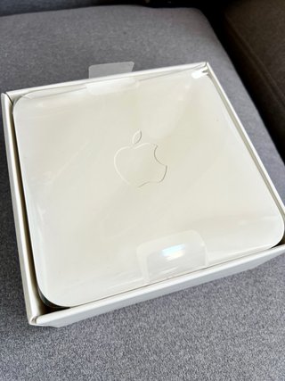 Apple AirPort Extreme Router