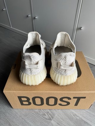 Adidas Yeezy 350 v2 Bone