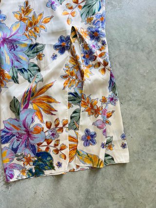 Vestido satinado floral Mango Talla S