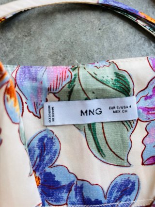 Vestido satinado floral Mango Talla S