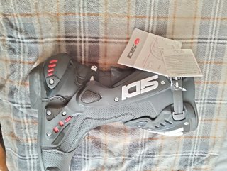 Botas de moto Sidi T46