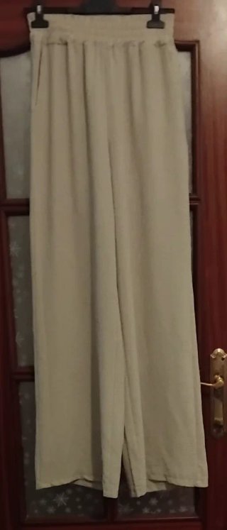 Pantalones anchos beige