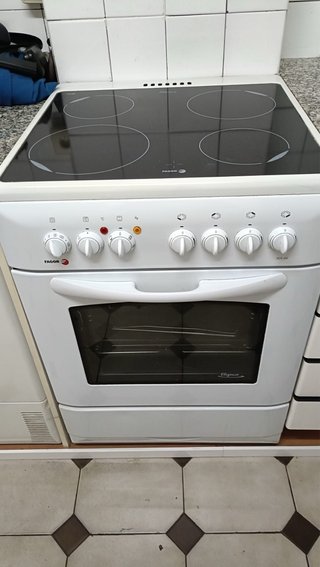 Horno y vitrocerámica Fagor