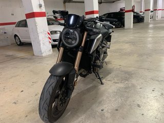 Moto Honda CB650R Negra mate (limitada para A2)