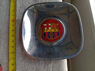 Lote FC Barcelona: Encendedor, Cenicero y Trofeo