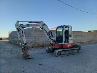 Retroexcavadora Takeuchi TB 153