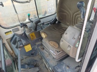 Retroexcavadora Takeuchi TB 153