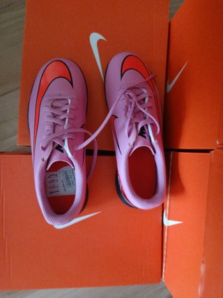 Zapatillas futbol Nike varias tallas