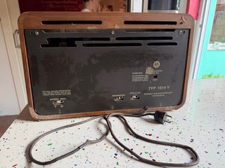 Radio antigua madera