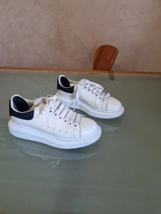 Scarpe Alexander McQueen bianche