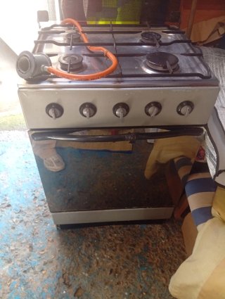 Horno de gas butano 4fuegos