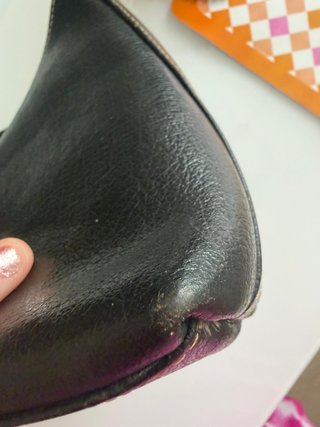 Bolso de mano pequeño piel original argentinaNegro