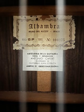 Guitarra Clásica Marrón alhambra modelo 5P