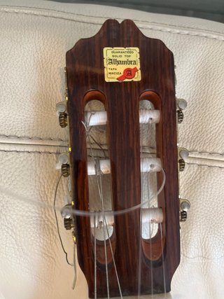 Guitarra Clásica Marrón alhambra modelo 5P