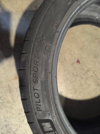 Pareja Michelin Pilot Sport 4 245/40R18