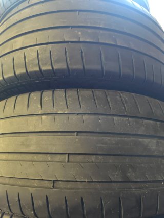 Pareja Michelin Pilot Sport 4 245/40R18