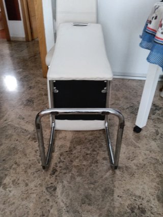 Sillas de salón blancas