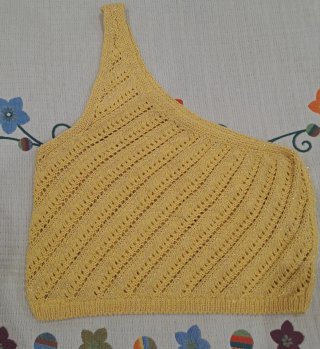 Top Asimétrico Amarillo Muy NUEVO ✅️
