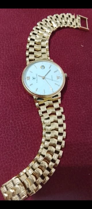 Reloj Yacare Oro 18KL YACARE,MUY POCO USADO NUEVO