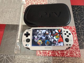 PS Vita Blanca pantalla nueva OLED memoria 128GB
