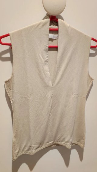 Elegante camiseta beige