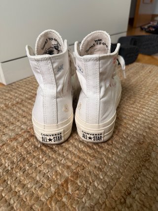 Converse blancas bordadas