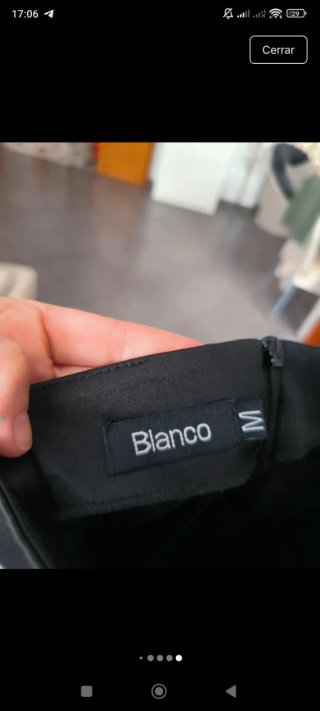 Vestido negro con pedrería
