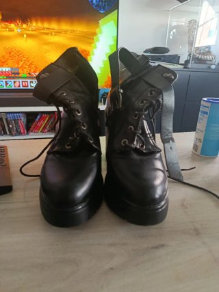 Botines de tacón negros