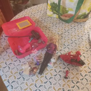 Lote Barbie y Ladybug Accesorios todo por 5 euros