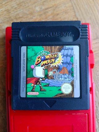 Nintendo Game Boy Pocket + Bomber man