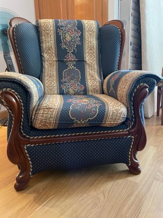 Sillón orejero vintage floral