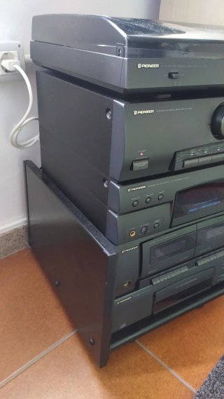 Equipo modular de música Pioneer con tocadiscos
