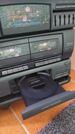 Equipo modular de música Pioneer con tocadiscos