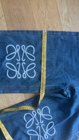 Pantalón vaquero Loewe azul con logo