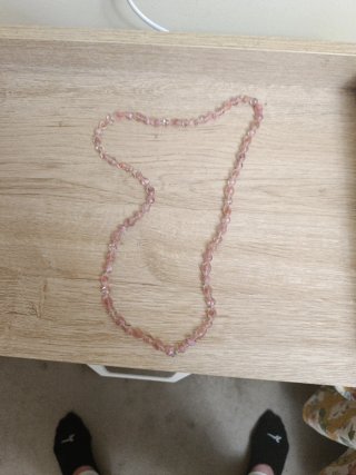 Collar de cuentas rosa