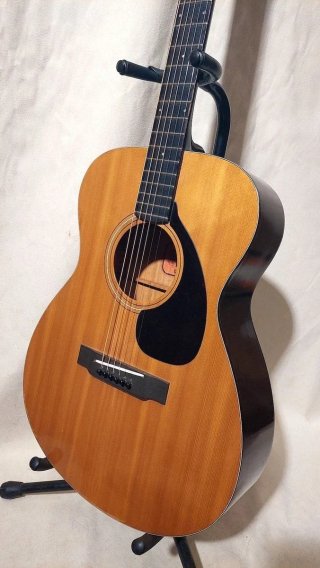 Guitarra Acústica Yamaha FG-110 Nippon Gakki