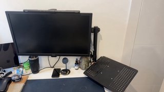 Monitor BenQ GL2780 con brazo para portátil