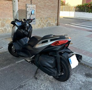 Yamaha Xmax 400 ABS
