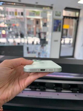 IPHONE 15 128GB COMO NUEVO