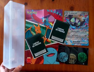 Lote Pokémon TCG: Caja, Cartas y Monedas