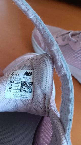 Zapatillas niña New Balance rosas y blancas