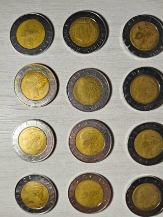 Lotto 12 monete 500 Lire bimetalliche vari anni