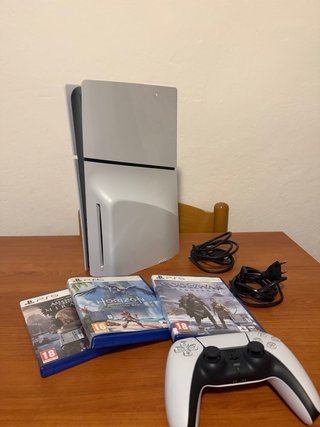 Playstation 5 slim con disco+ 3 giochi