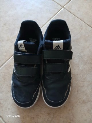 Zapatillas Adidas velcro Talla 37