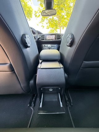 Peugeot 308 2018 impecable.